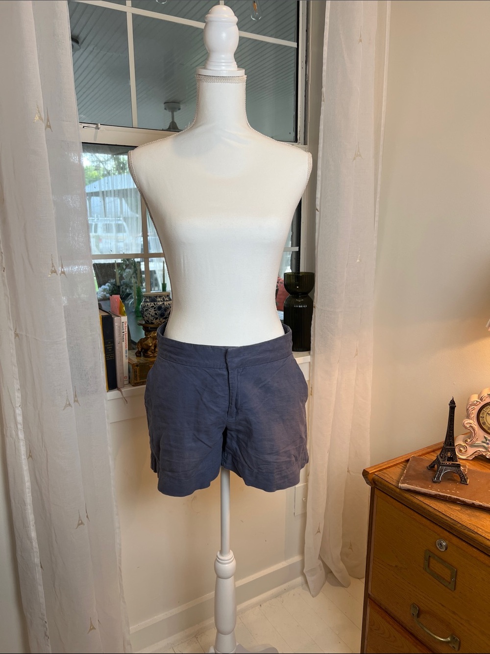Banana Republic Navy Blue Women's Casual linen blend shorts size 8.